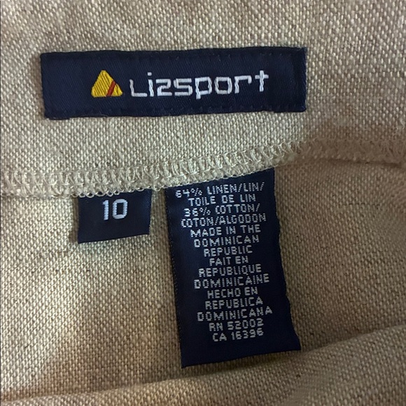 Stylish Beige A-Line Skirt with Belt - Picture 2 of 3